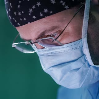 دکتر اسماعیل زارع / جراح بینی