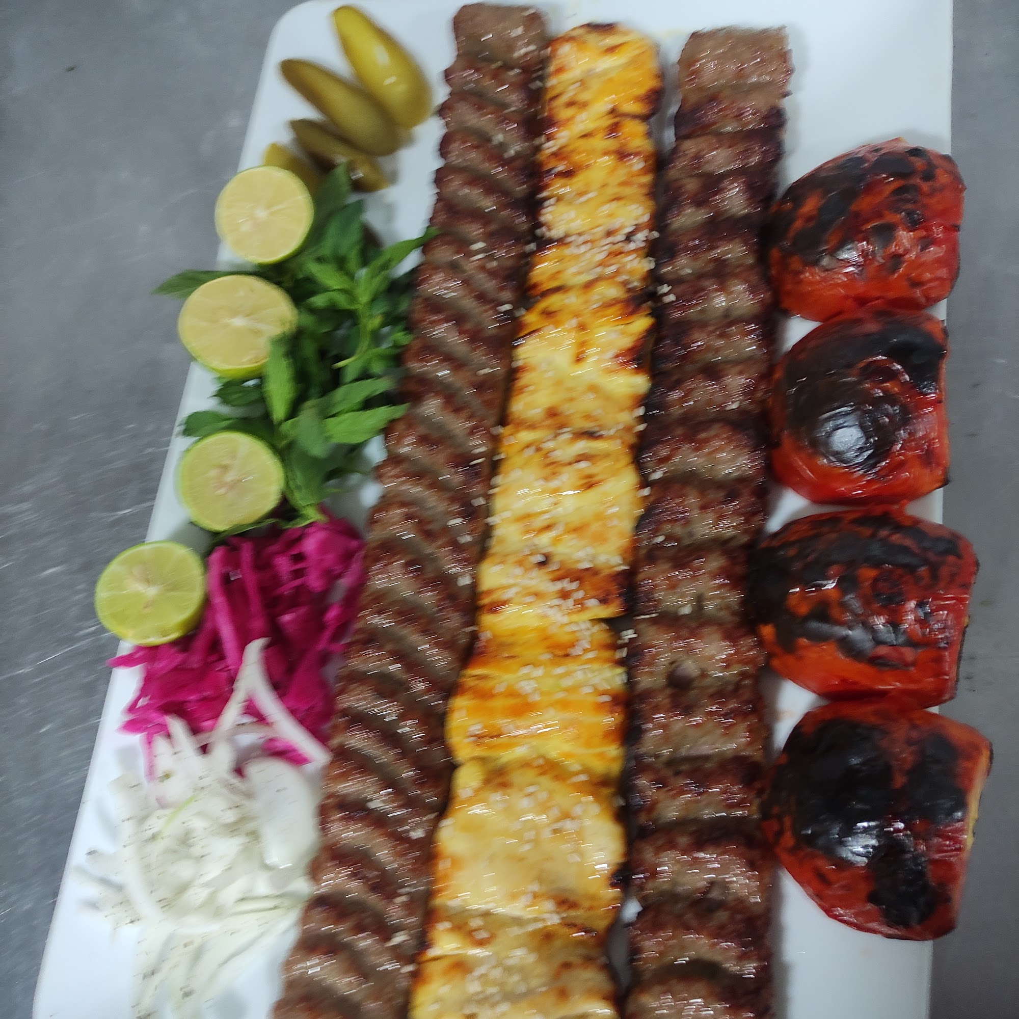 باغ رستوران حاجی احمدی