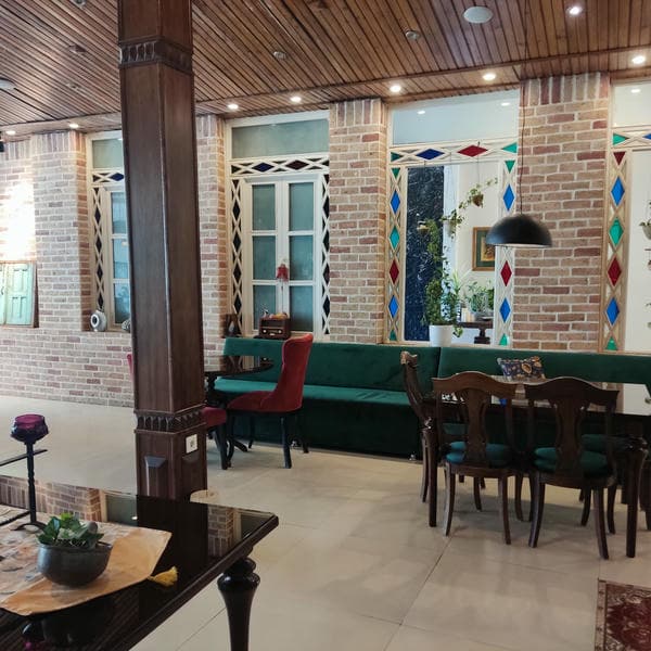 Shabhaye meygoon Restaurant