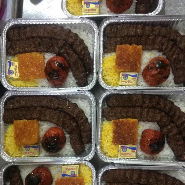 رستوران و تهیه غذای ریحان