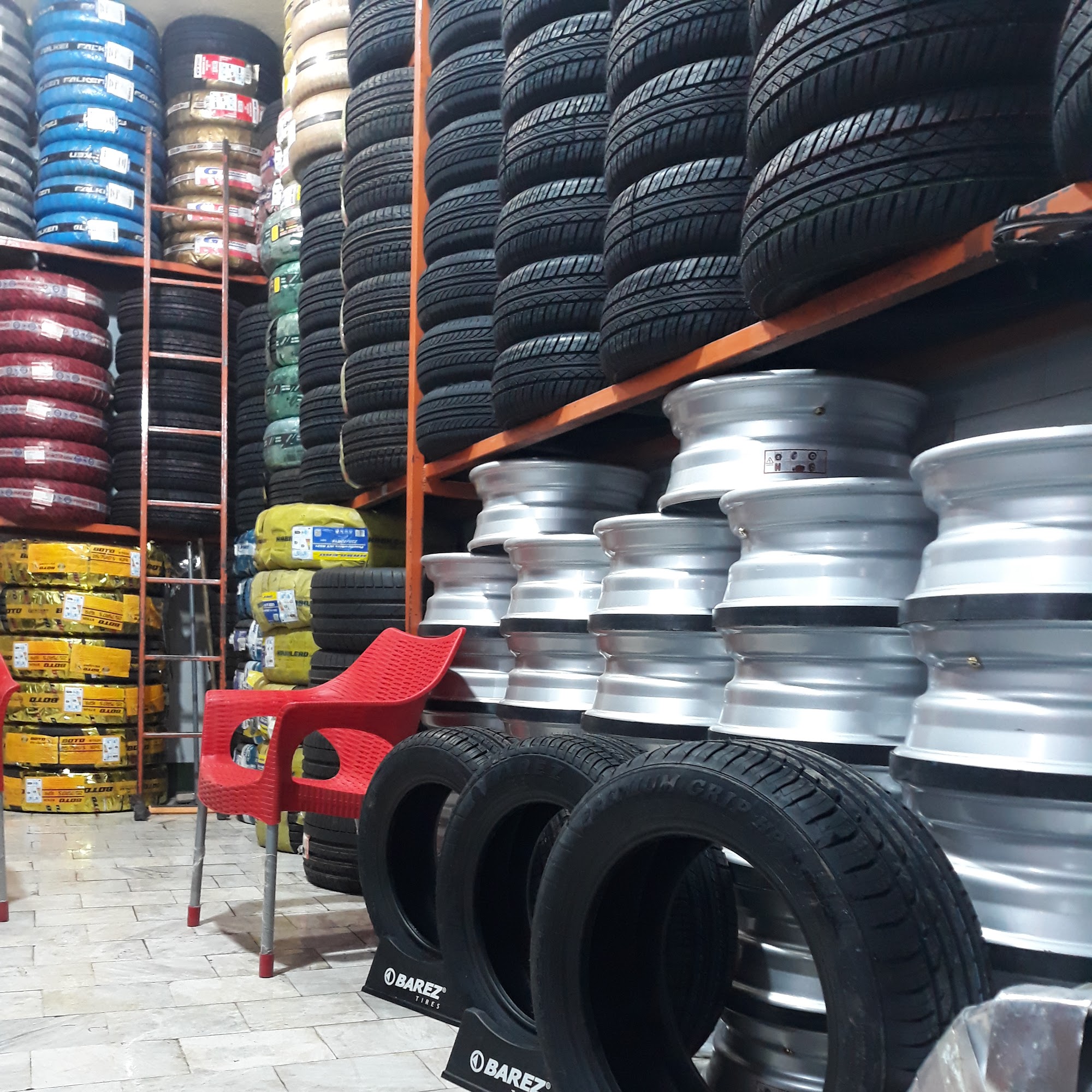 Sohrab Moradi Tire Shop