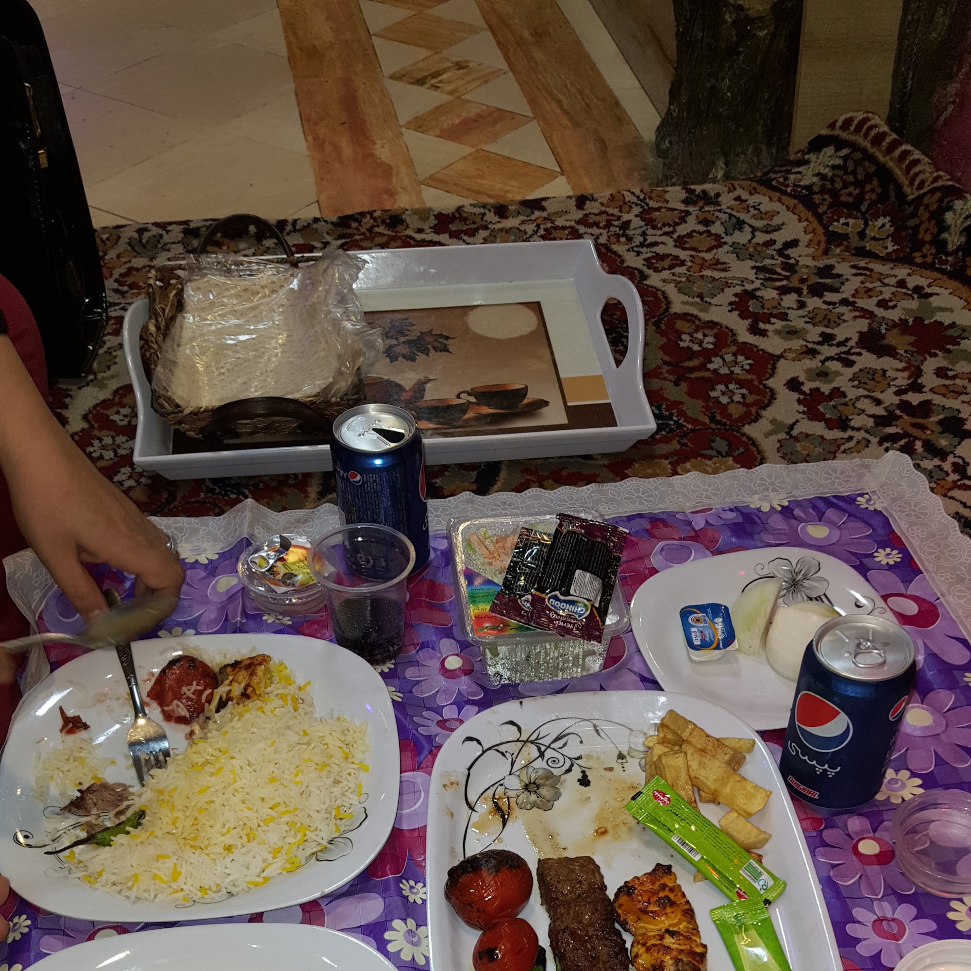 رستوران علی بابا کوهی