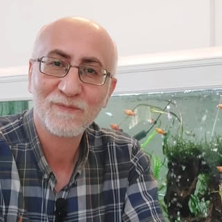 دکتر پدرام فرداصفهانی/ارائه مدرک پوست مو و زیبایی/اصفهان