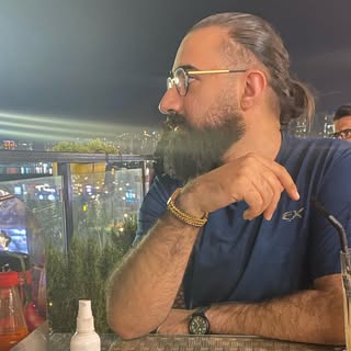 متخصص لیزر، هایفو و تجهیزات زیبایی