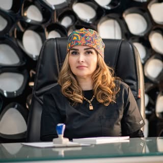 دکتر مریم منوچهری فر | دندانپزشک