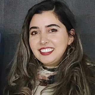 Dr Pardis Mohammadi دکتر پردیس محمدی
