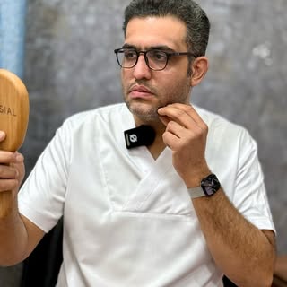 دکتر نعیم کلینی|لیزر تراپی تخصصی|فیلر لب متد M |نانوفت|جوانسازی|