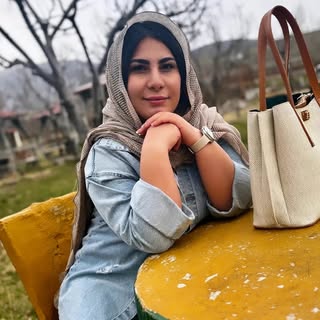 مهسا خوش بصیرت تخصص کامل در احیا و درمان موهای آسیب دیده ?