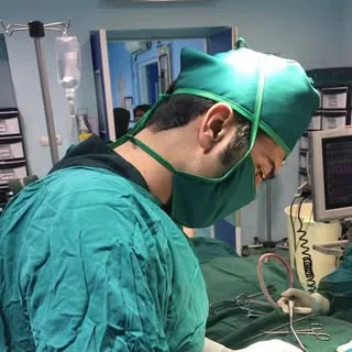 دکتر سامان عباسی|جراح زیبایی