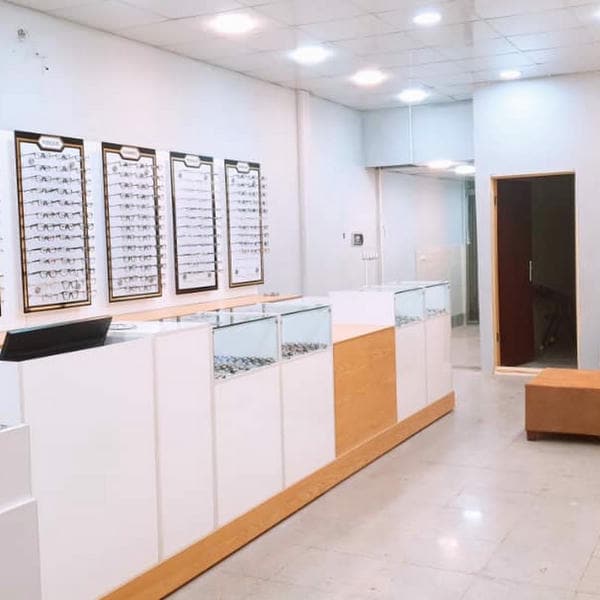 مرکز معاینه چشم ، موسسه ساخت و ارائه عینک طبی روناهی