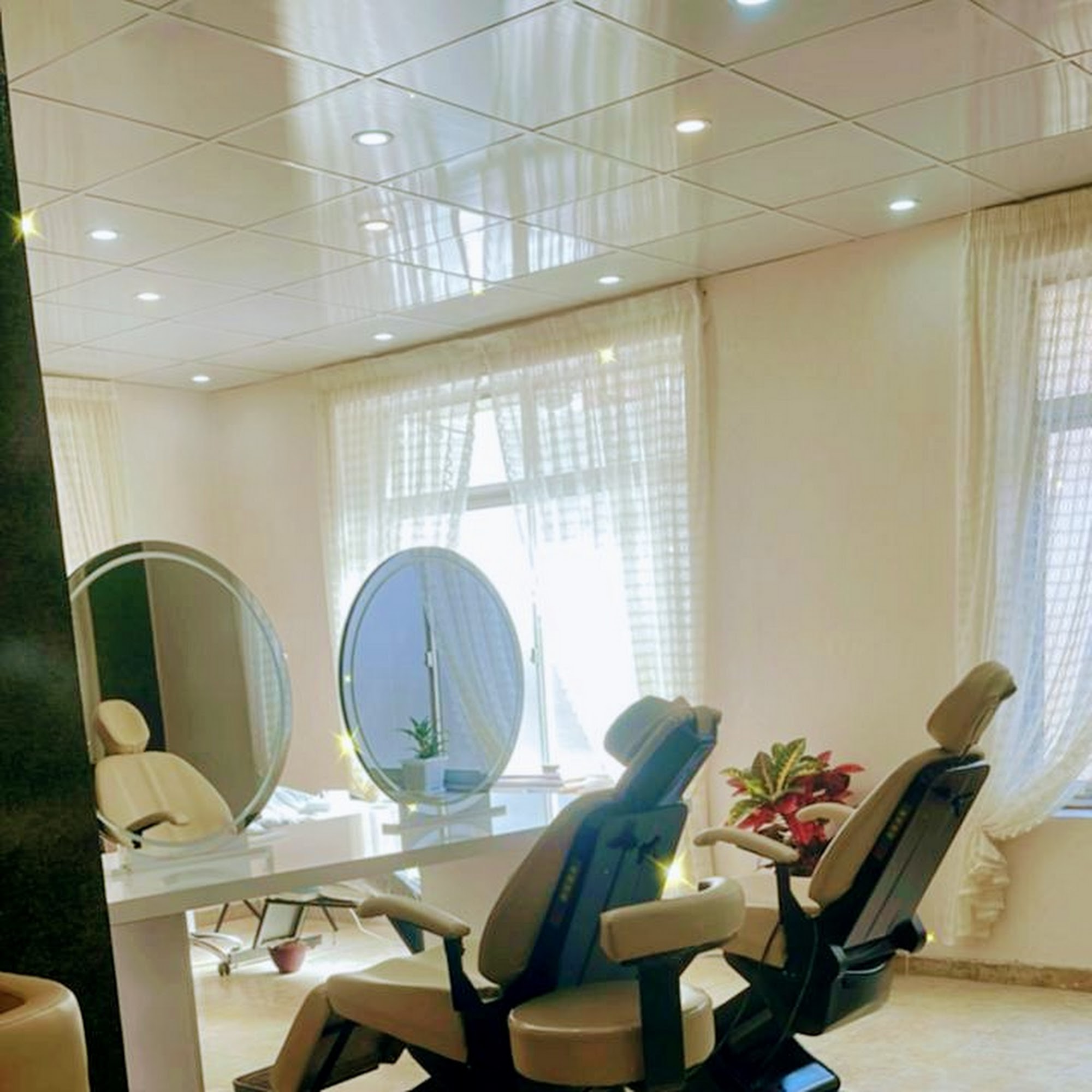 سالن زیبایی آرک