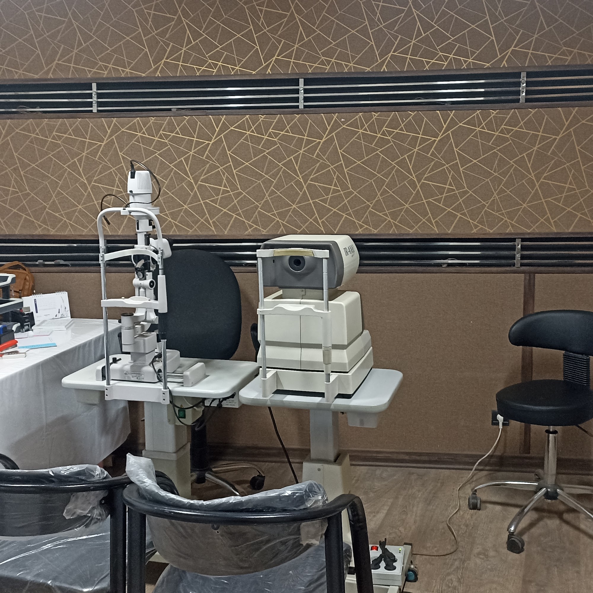 بینایی سنجی و موسسه عینک طبی