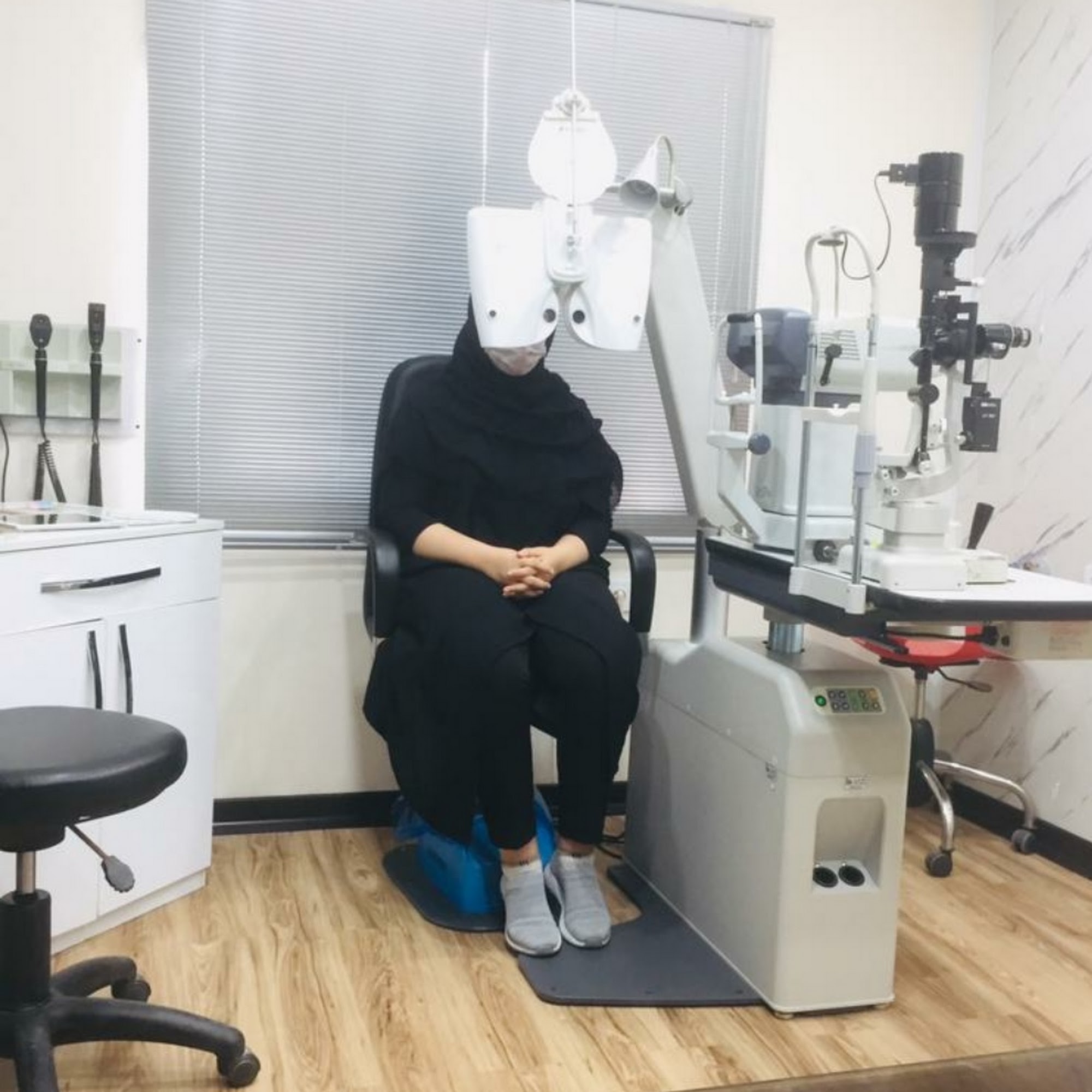 مطب چشم پزشکی سارا حیدر پور_عینک نوین دیدگان