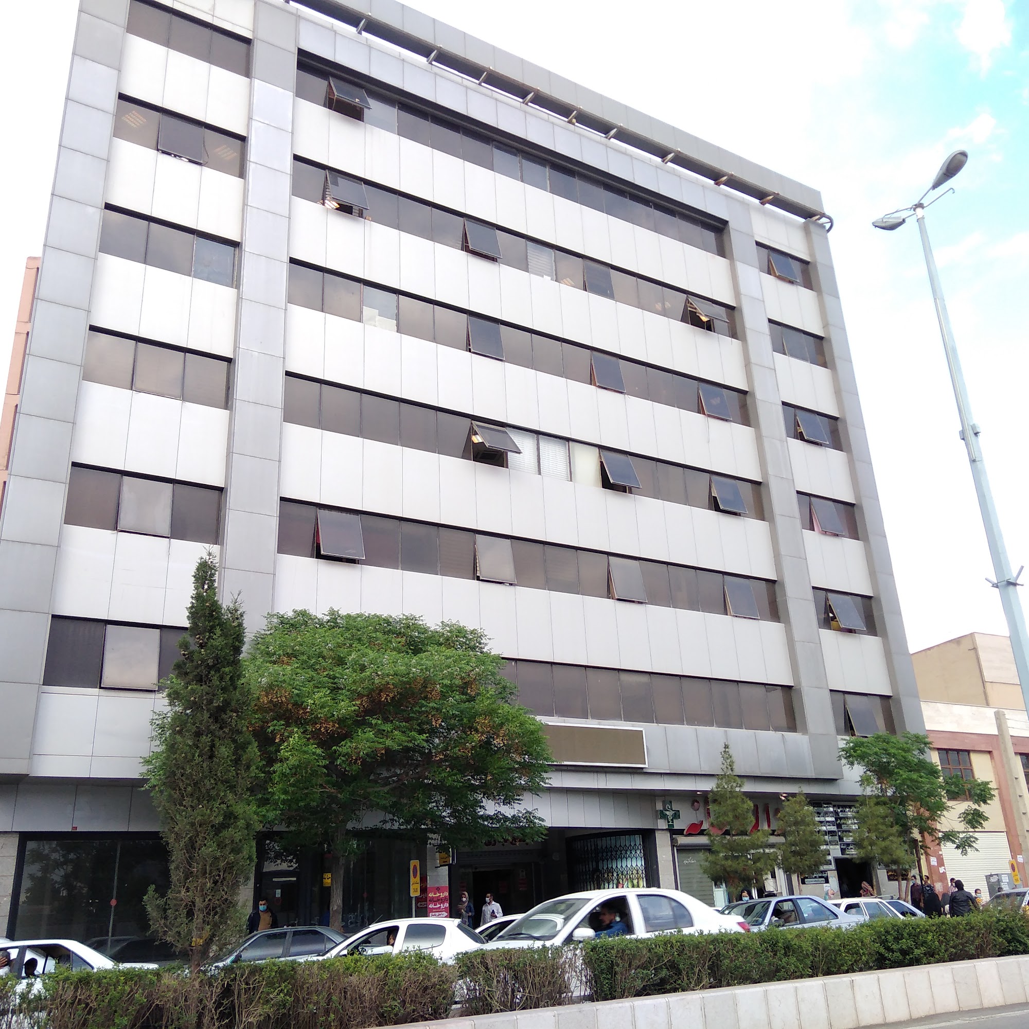 دکتر علی شریفی
