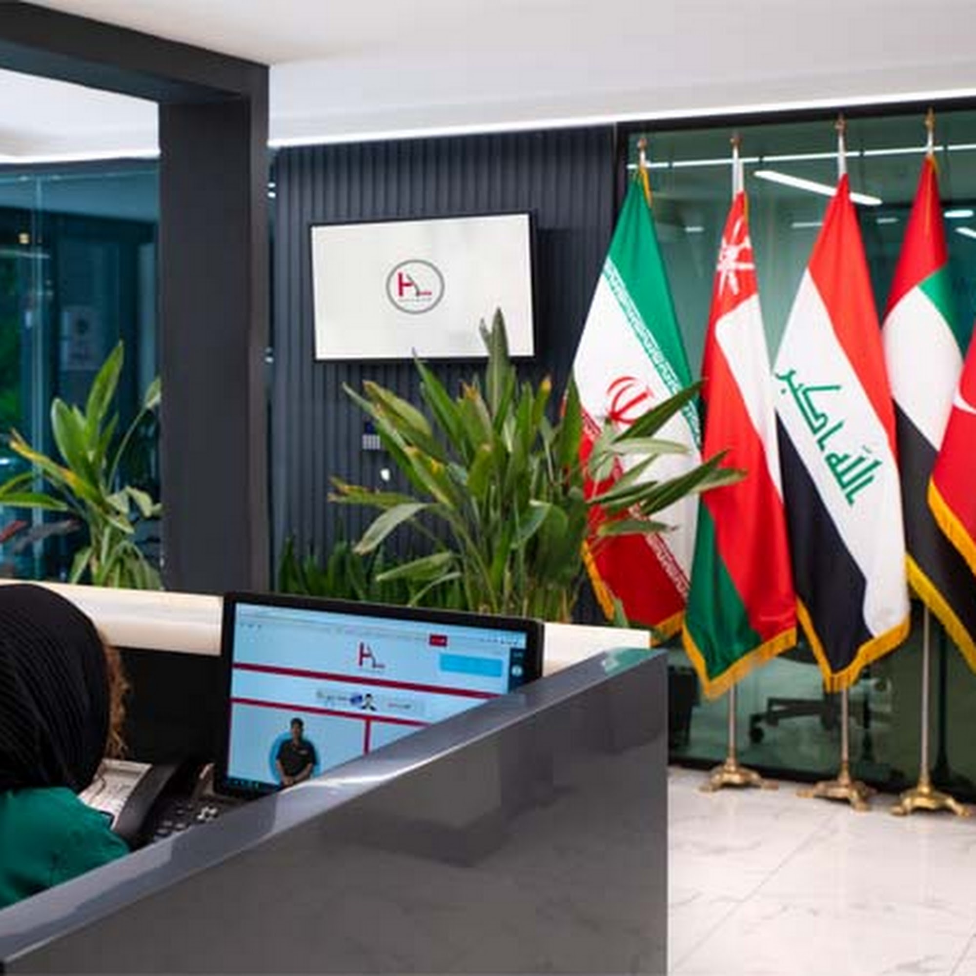 کلینیک هلیا | خدمات پوست و کاشت مو
