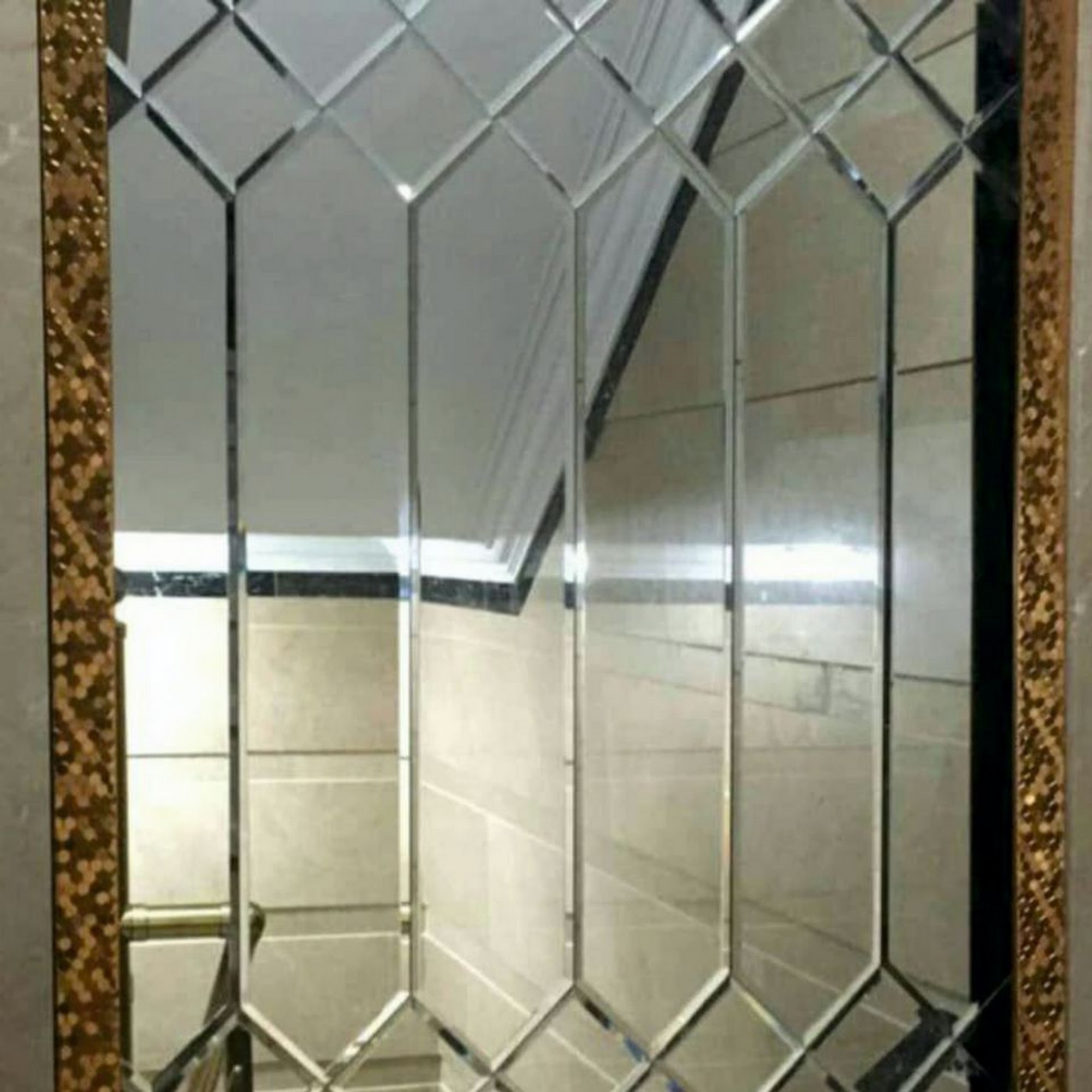 کارخانه شیشه سکوریت