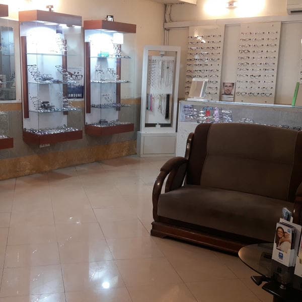 بینایی سنجی و عینک زوبین