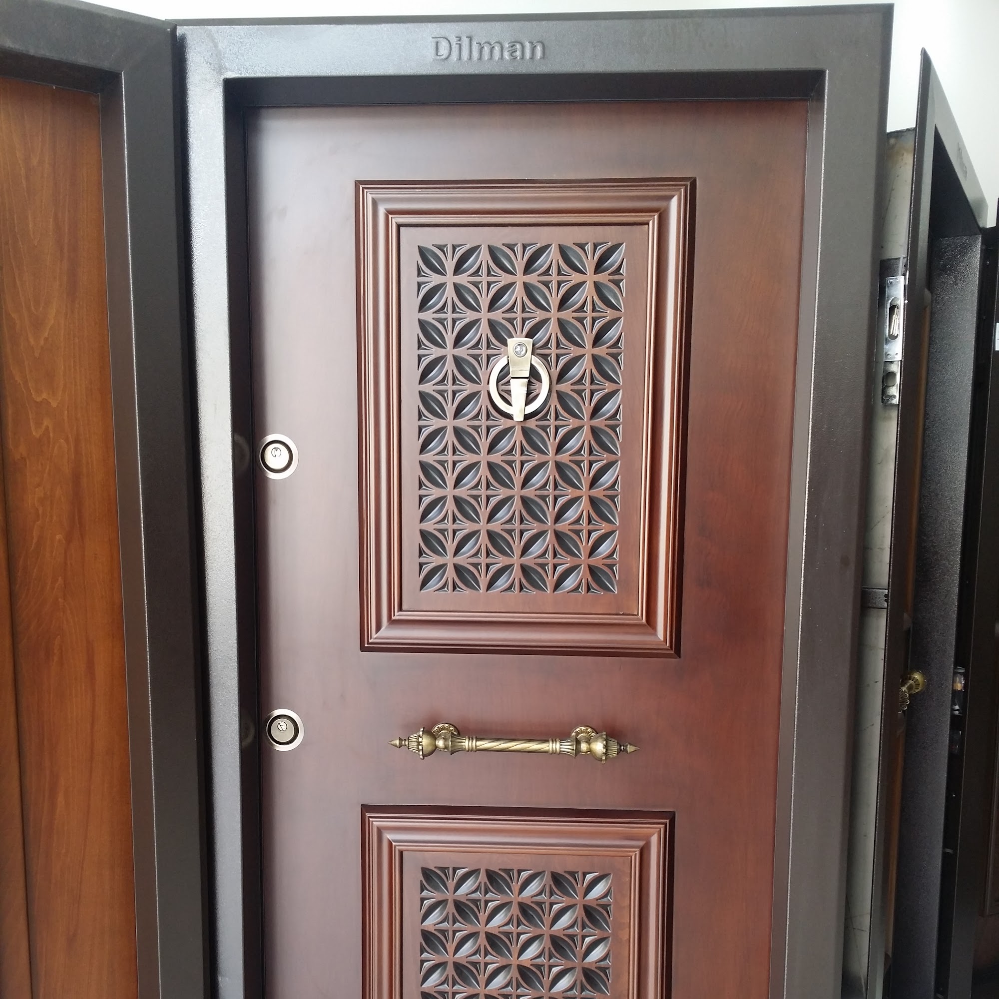 درب آران (عرضه درب ضد سرقت ایرانی و ترک)