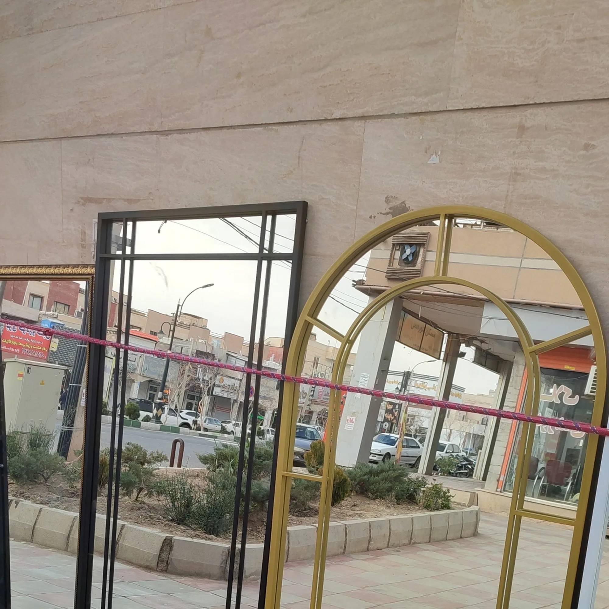 گروه صنعتی سبلان درب و پنجره دوجداره شیشه دوجداره ی خدابخشی
