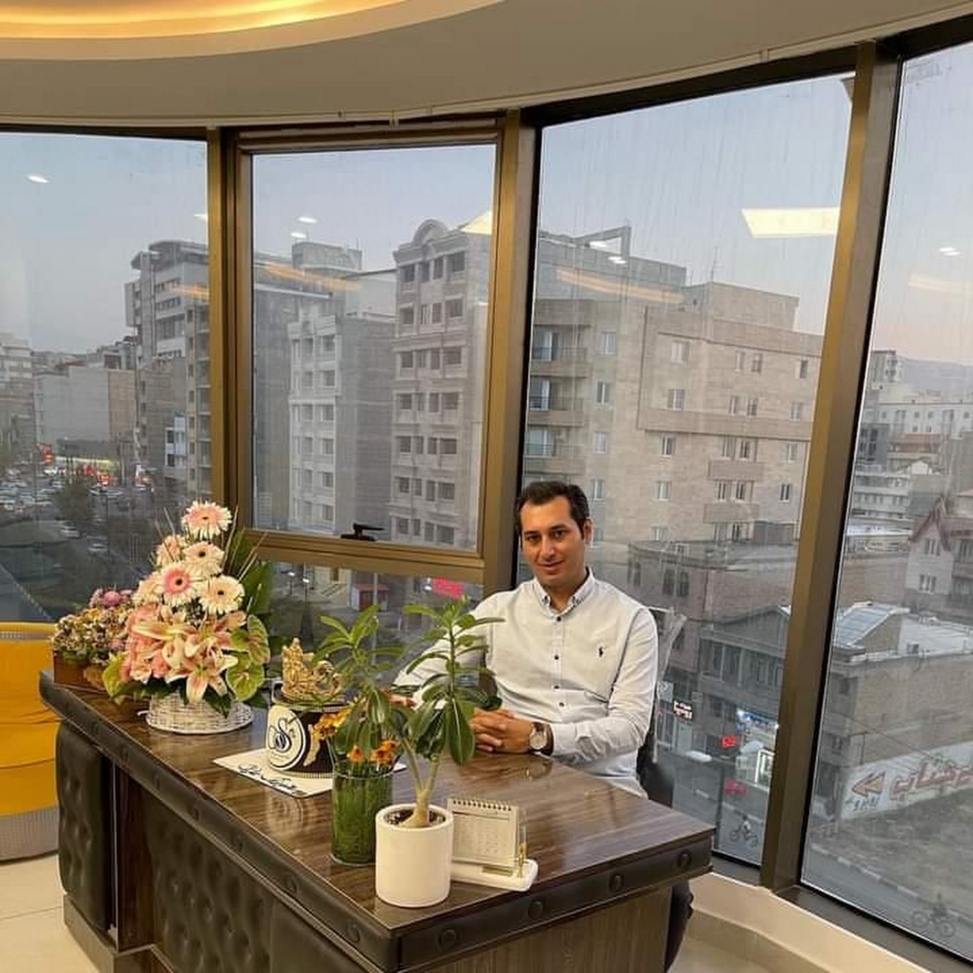 مطب پوست مو زیبایی هایفو و لیزر دکتر امید صفری