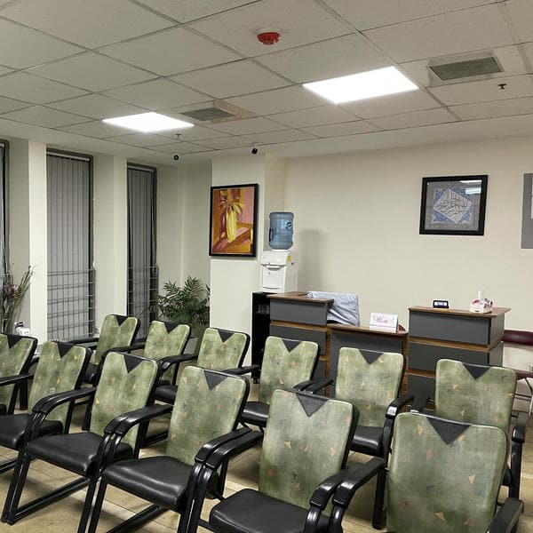 دكتر محمد محمدى روزبهانى فوق تخصص جراحی ليزيك، پيوند قرنيه، آب مرواريد