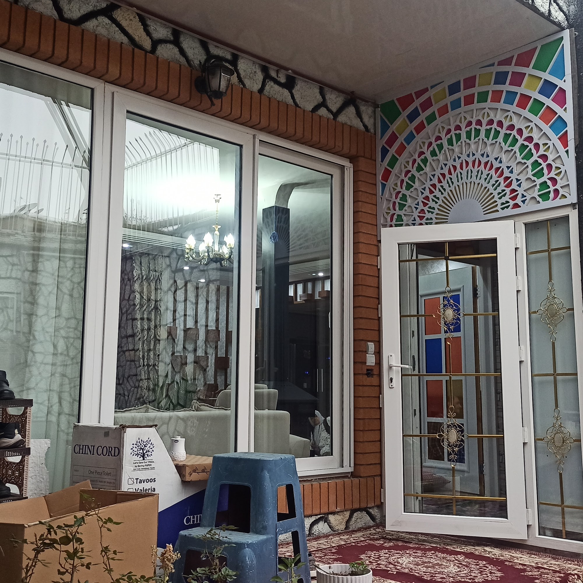 پنجره مروارید کرد سنندج