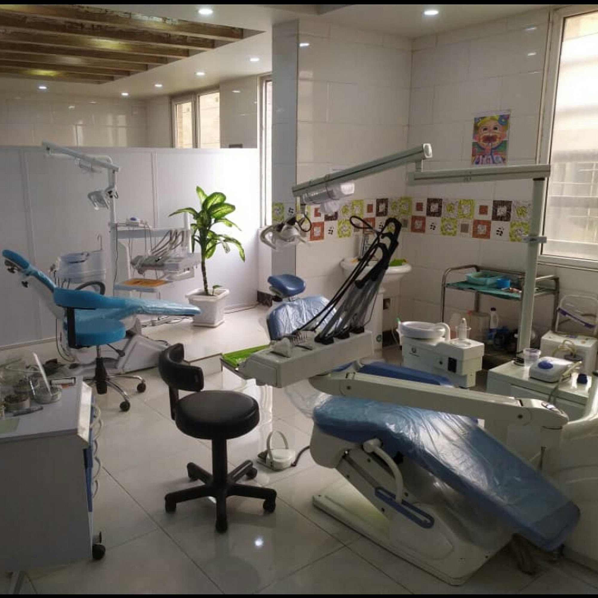 ساختمان پزشکی افرا