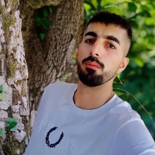 حسین آهنگری