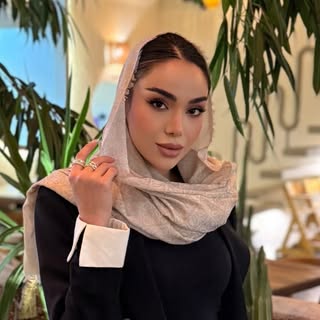 سارا کاظمی/میکروبلیدینگ/فیبروز/اصفهان