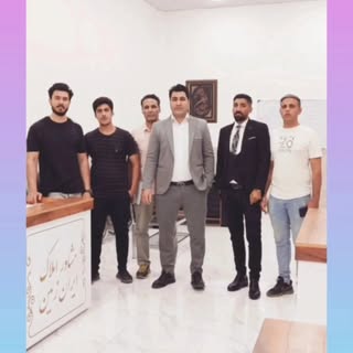 مومن صدیقی هستم بنیان گذار املاک ایران زمین