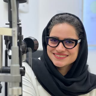 اپتومتریست الهام انتصاری| مرکز بینایی سنجی و عینک نورا