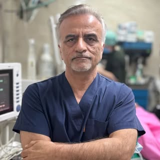 دکتر محمد مشایخی | متخصص چشم پزشکی