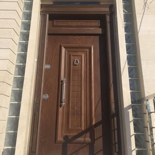 درب چوبی کاج