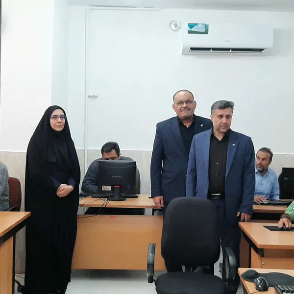 مرکز آموزش کامپیوتر و فنی مهندسی جهاد دانشگاهی واحد صنعتی اصفهان