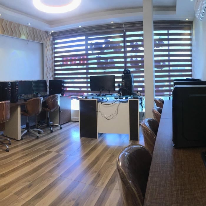 آموزشگاه کامپیوتر نخبگان آراد