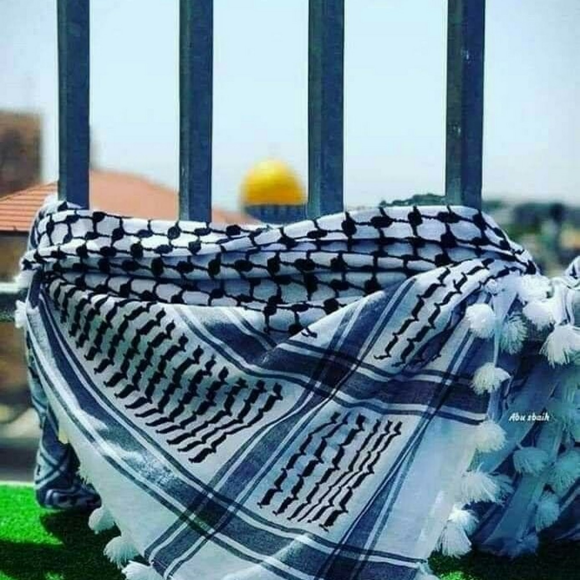 خدمات کامپیوتر و نرم افزار فروشی تک رایانه