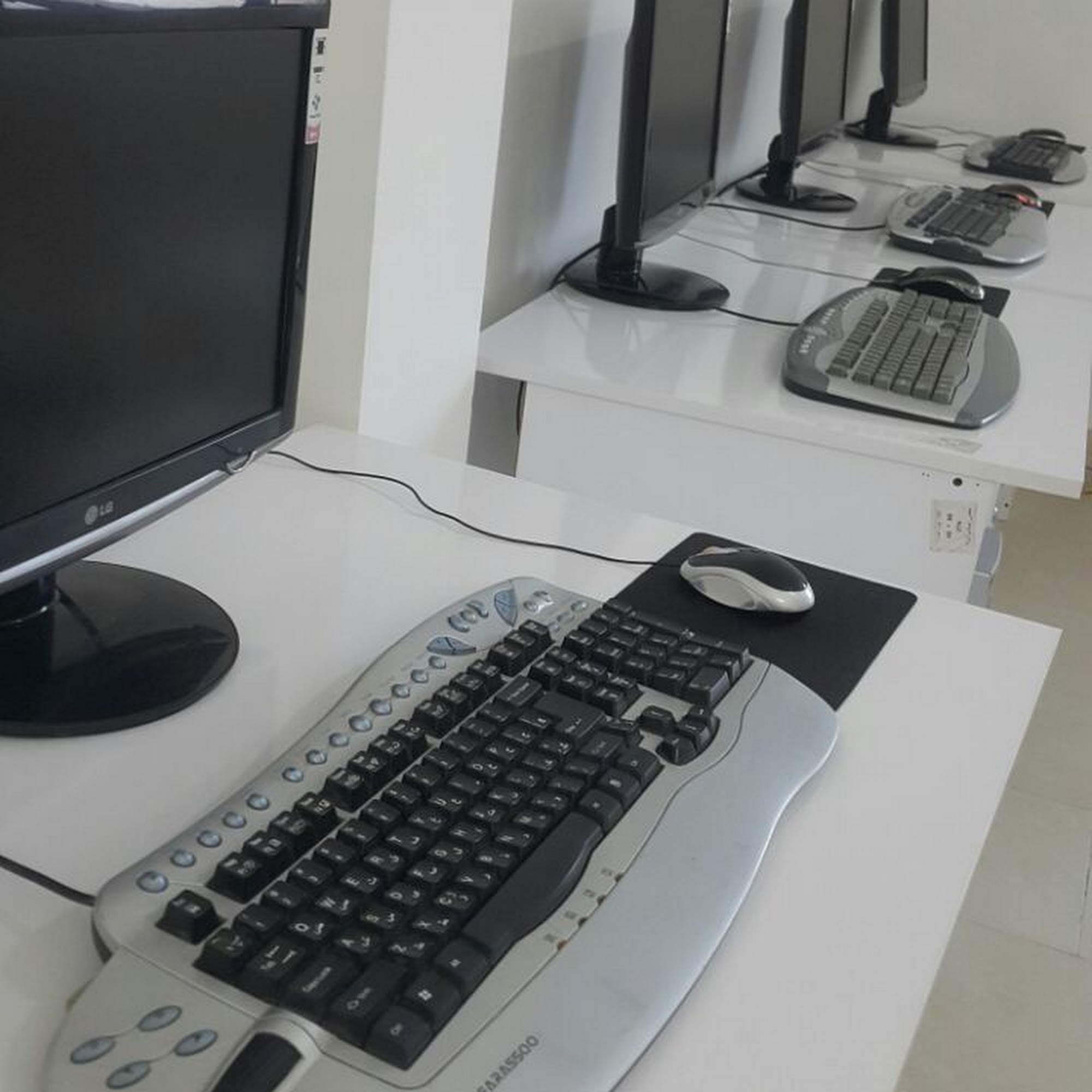 آموزشگاه کامپیوتر هوشمند