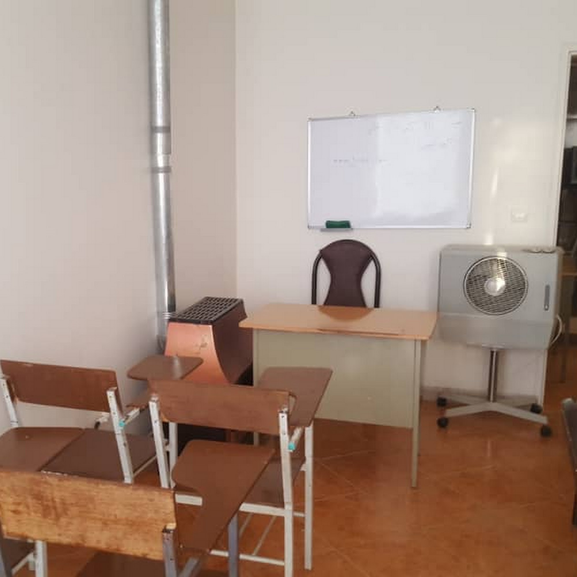 آموزشگاه زبان و کامپیوتر تشار