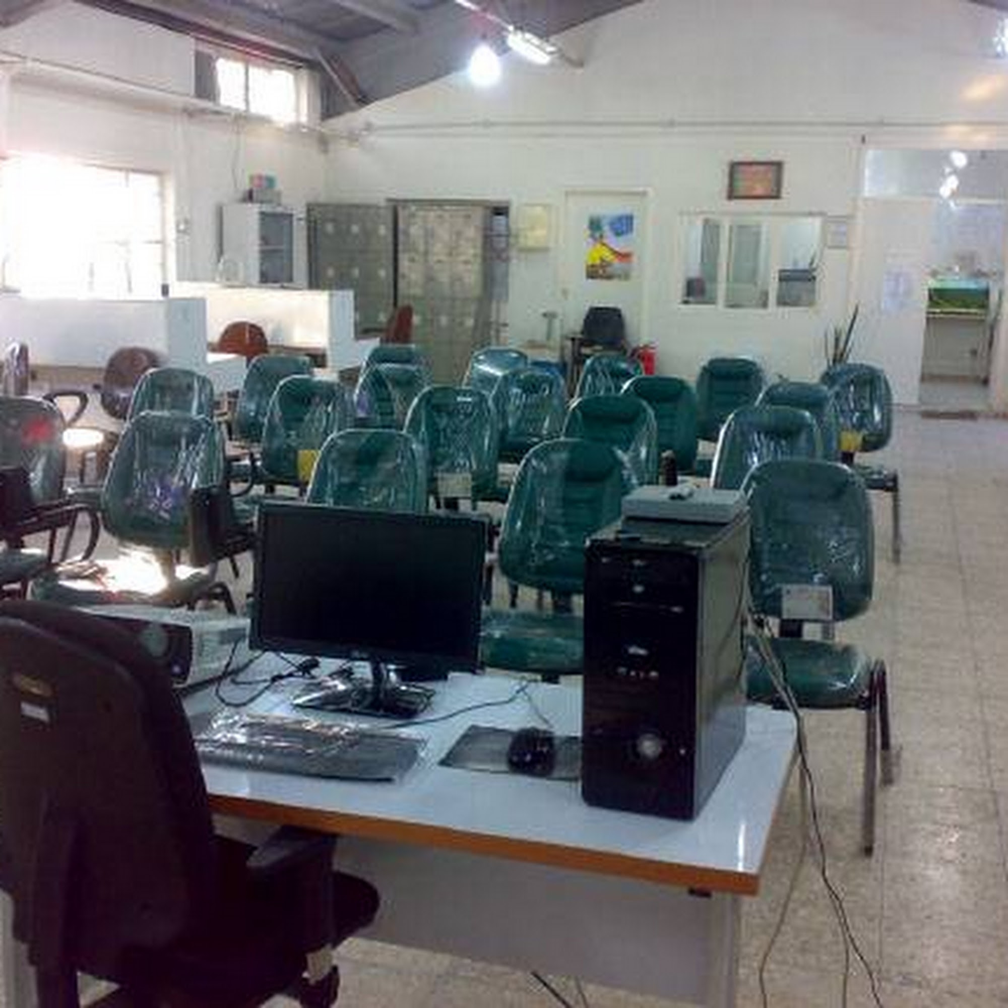 مرکز فنی حرفه ای شماره 9 چمران (مشیریه، دولتی، رایگان)