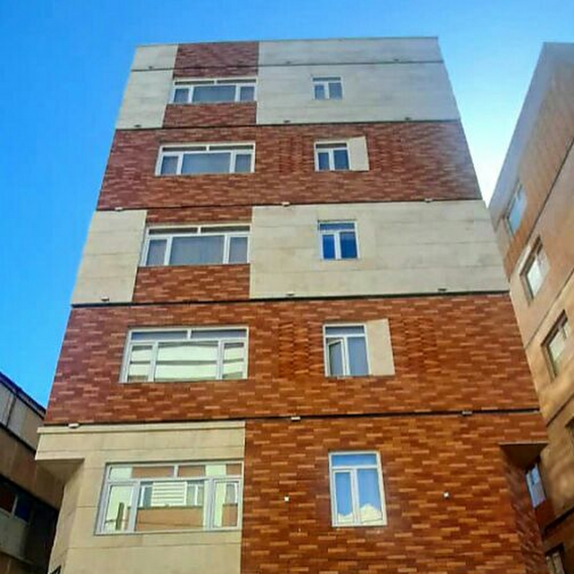 ساختمان تچر