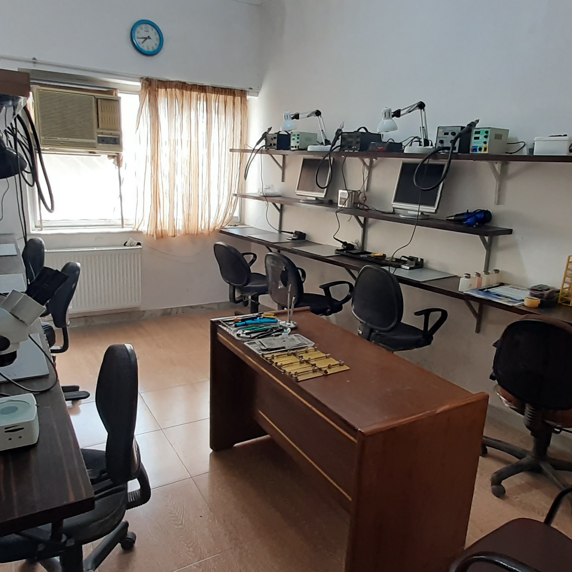 آموزشگاه دانش گستر شمال
