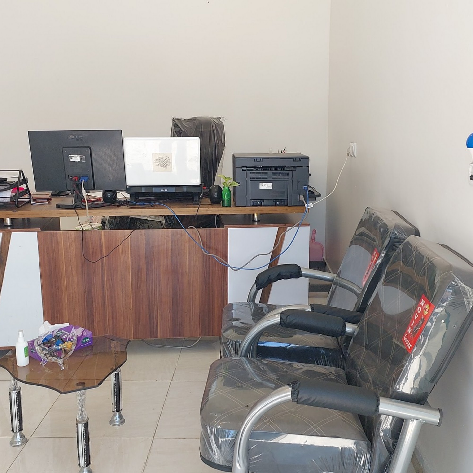 کافی نت و خدمات کامپیوتری رایان