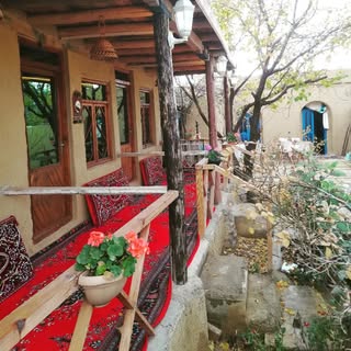 ?مجموعه بومگردی بام عنبران?