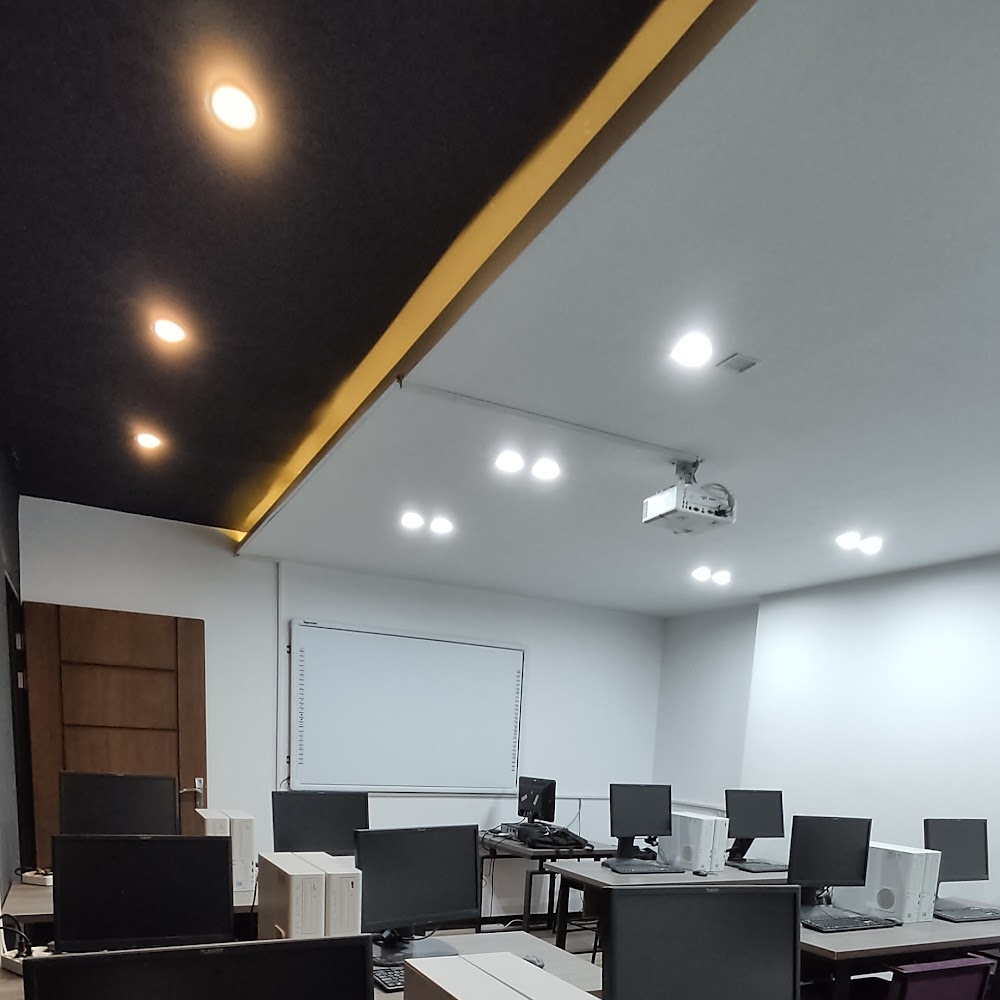 Jahesh English institute