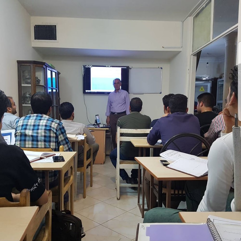 آموزشگاه اتومکانیک بینالود