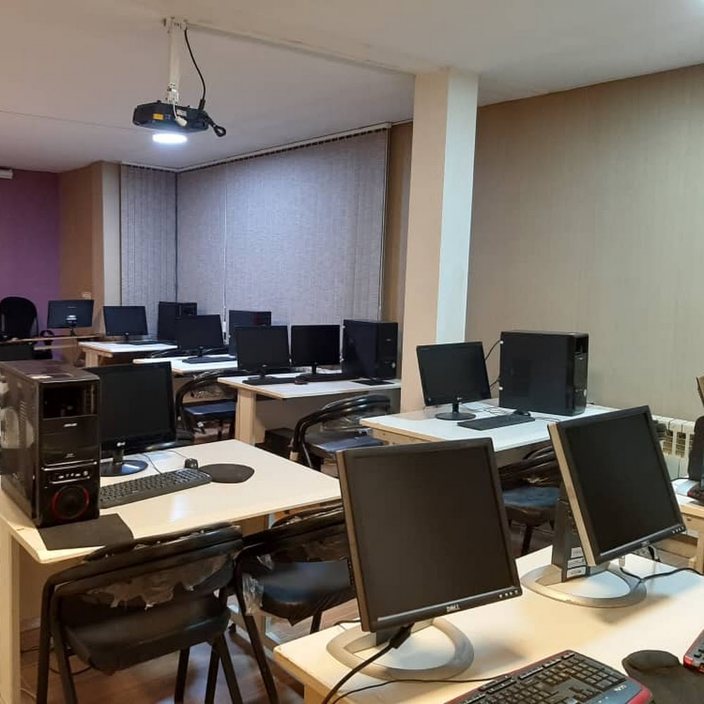 مجتمع آموزشی نگین آفاق ایرانیان