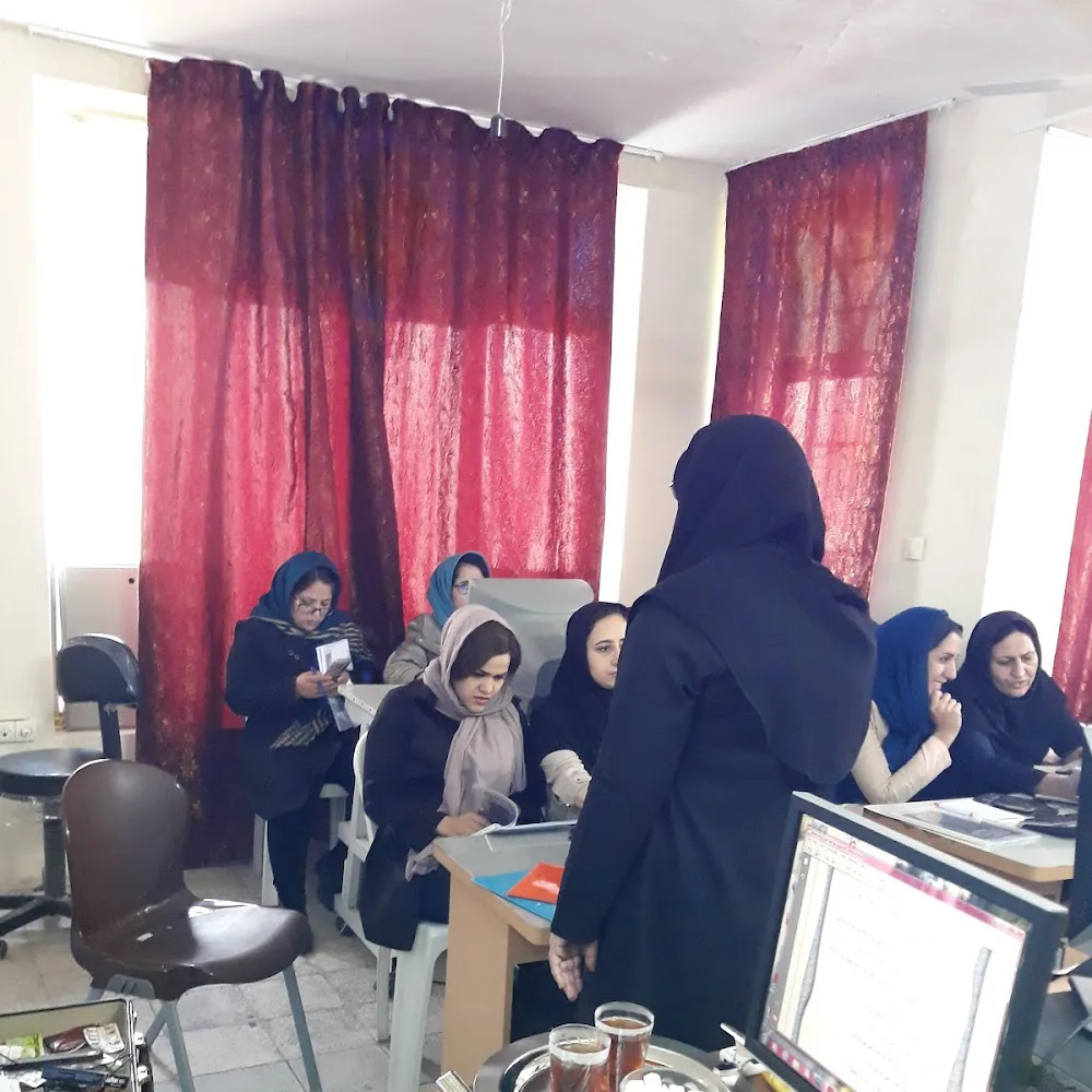 آموزشگاه کامپیوتر نظری