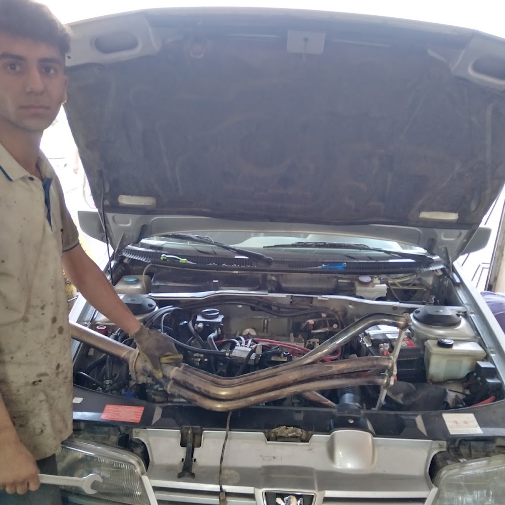 تعمیرگاه خودرو