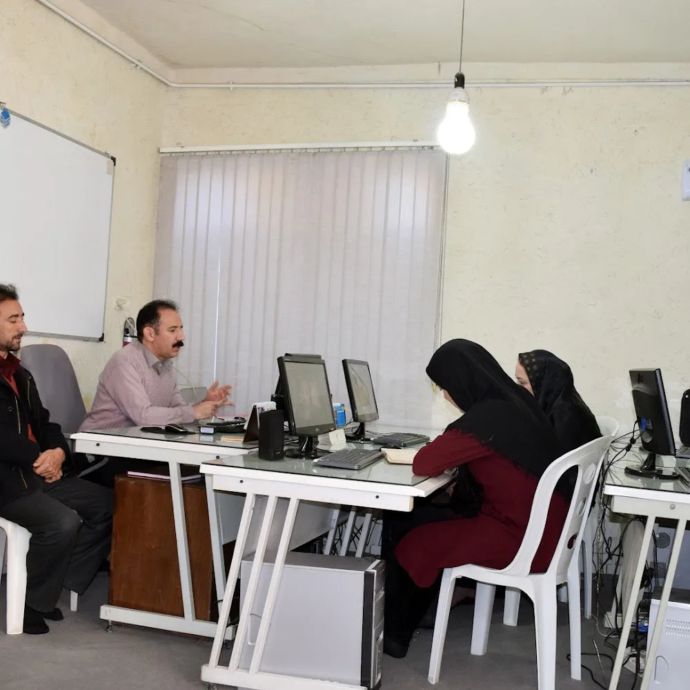 آموزشگاه کامپیوتر حافظ
