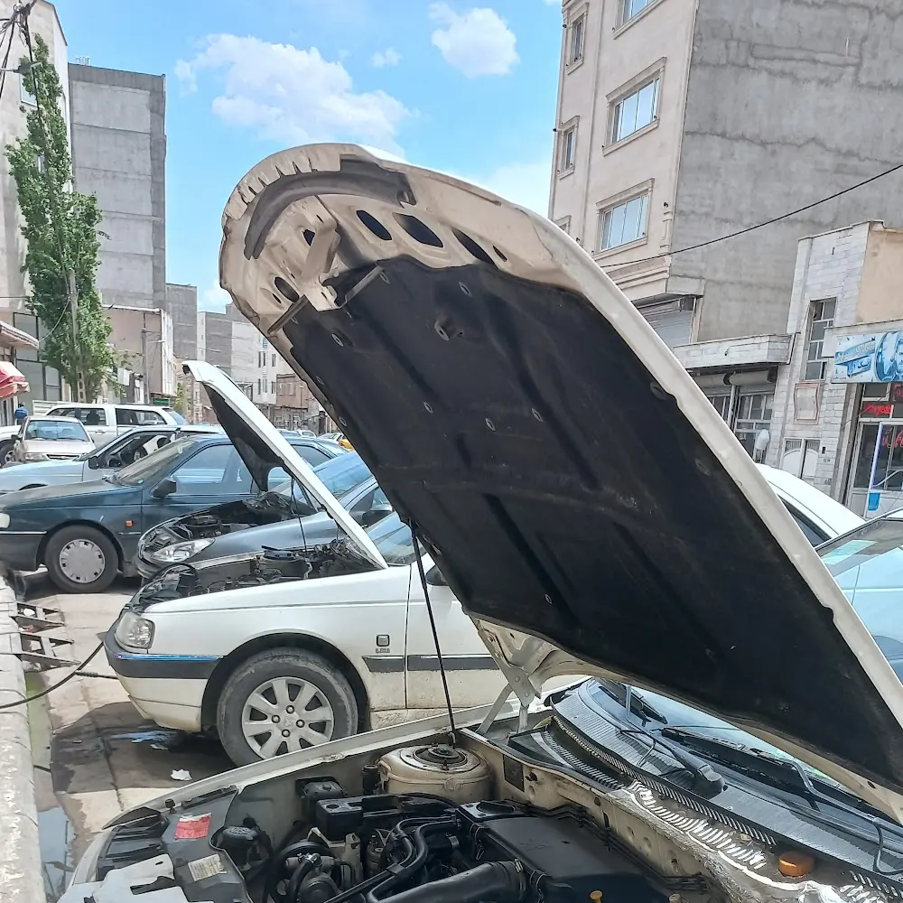 تعمیرگاه خودرو کریم